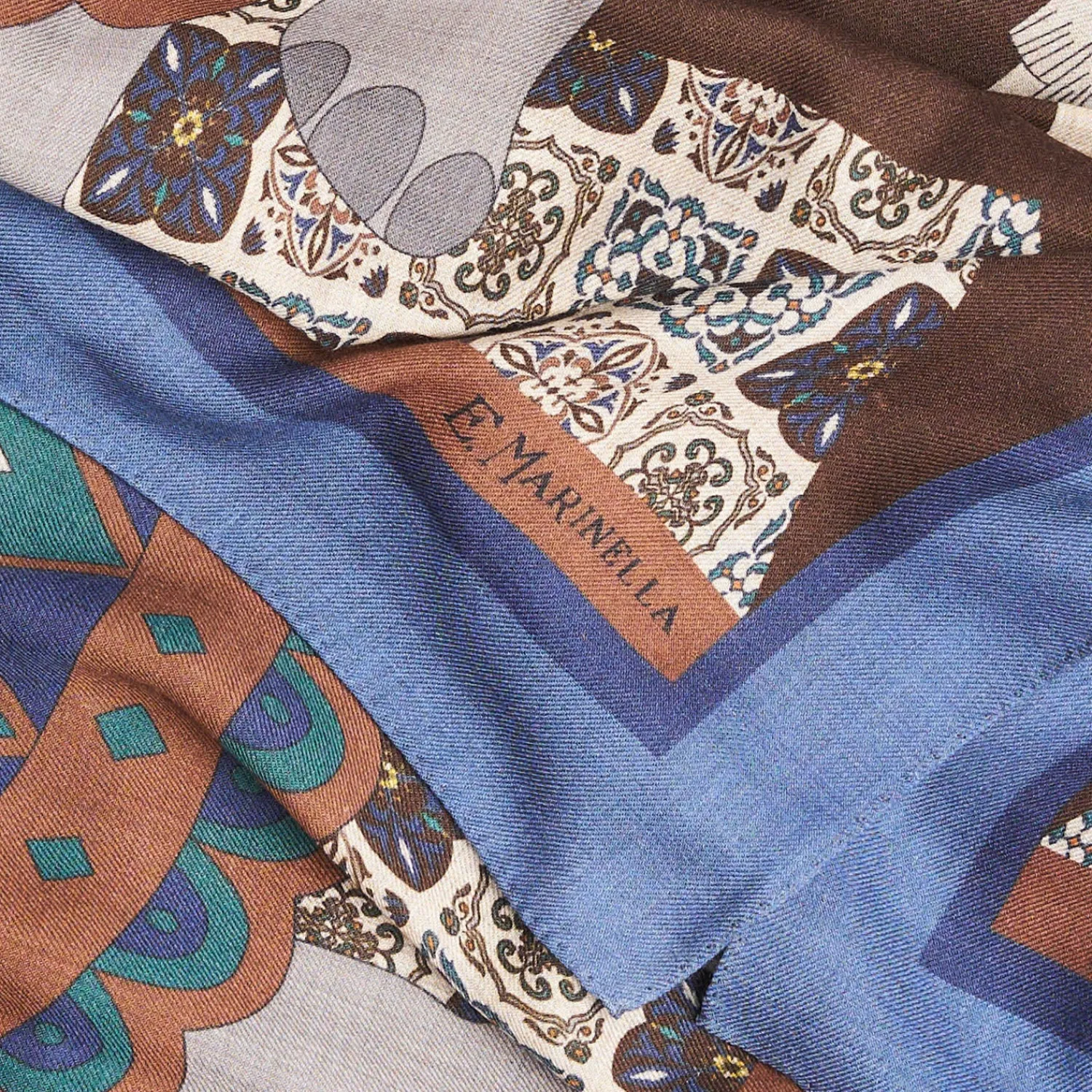 E.Marinella Sciarpe Invernali|FOULARD BLUETTE E MARRONE SCURO IN LANA Motivo etnico