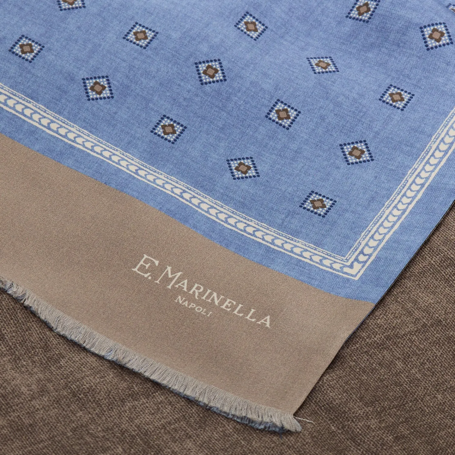 E.Marinella Sciarpe In Seta|SCIARPA TUBOLARE AZZURRO POLVERE IN SETA TWILL Classic daisy