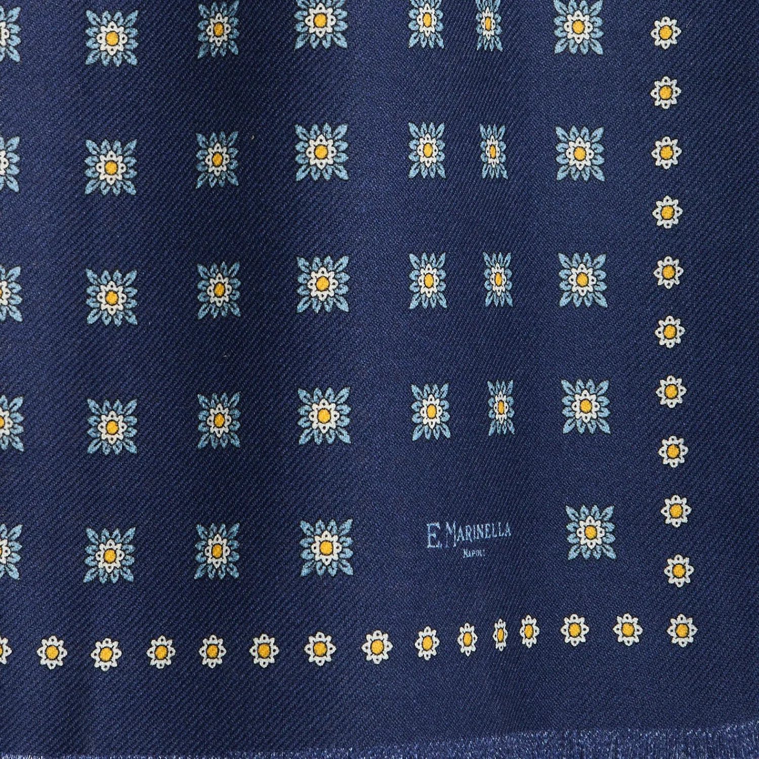 E.Marinella Sciarpe Invernali|STOLA BLU SCURO IN LANA Decorazioni floreali